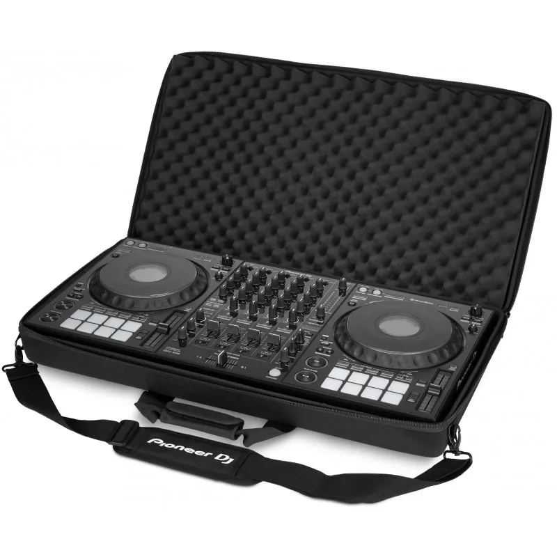 Bolsa de transporte Pioneer DJ DJC-1X BAG vista abierta con controlador Pioneer DJ en su interior