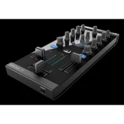 Traktor Kontrol Z1 Native Instruments controlador DJ portátil vista 3D inclinada