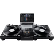 Mesa de mezclas Pioneer DJM 250MK2 en set con laptop