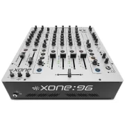 Mesa de mezclas Allen & Heath Xone 96 vista cenital frontal