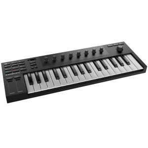 KOMPLETE KONTROL M32