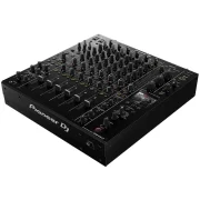 Mesa de mezclas Pioneer DJ DJM-V10-LF de 6 canales vista completa cenital desde el lateral derecho de la foto