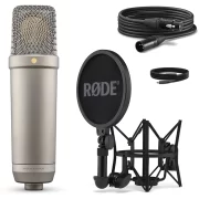 Rode NT1 5th Generation micrófono de condensador cardioide rodeado de todos los acesorios y cable