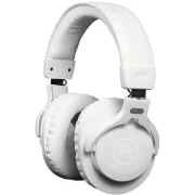Pack compuesto por una interfaz de audio, micrófono, auriculares y cables en color blanco vista de los auriculares en color blanco