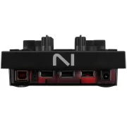 Controlador DJ Traktor KONTROL X1 MK3 vista trasera del panel de conexiones