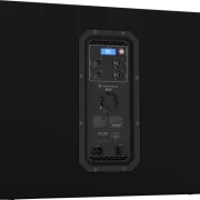 Subwoofer autoamplificado Electro Voice EKX 18SP vista trasera donde se puede ver la parte externa del módulo de amplificación y todos sus controles.