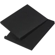 Vista de las dos cuñas aislantes de espuma acústica que vienen con el monitor de estudio activo KRK RP7G5