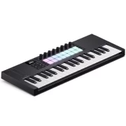 Teclado midi Novation LaunchKey Mini 37 MK4 vista semi cenital lateral 3D