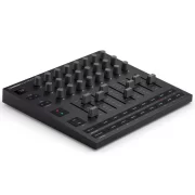 Controlador DAW NOVATION LAUNCH CONTROL XL-3 vista lateral semi cenital.