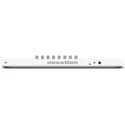 Teclado Midi Novation LAUNCHKEY MINI37MK4 en color blanco vista trasera.